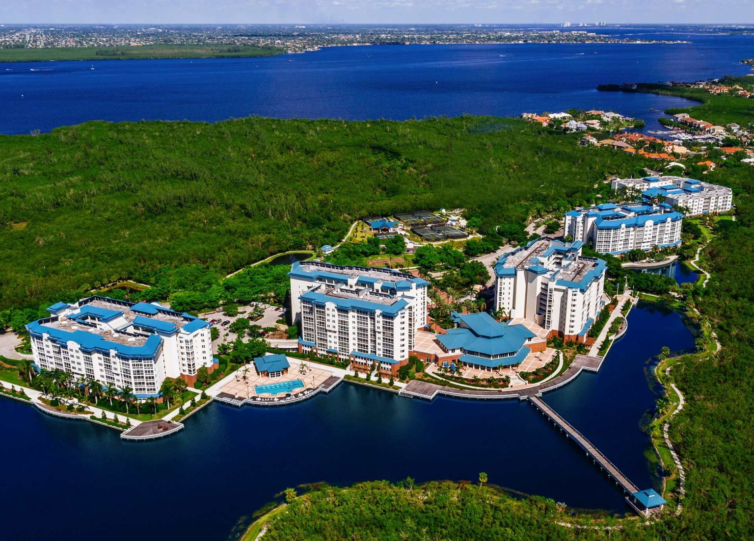 The top view of woodland apartments at Myers, FL.